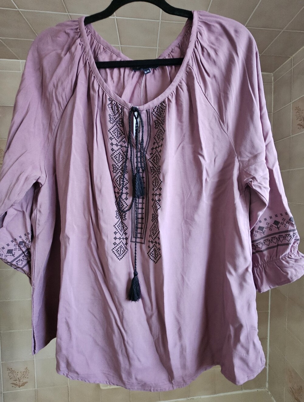 Warehouse One Size XL Mauve Embroidered Top with Black Tassels NWT